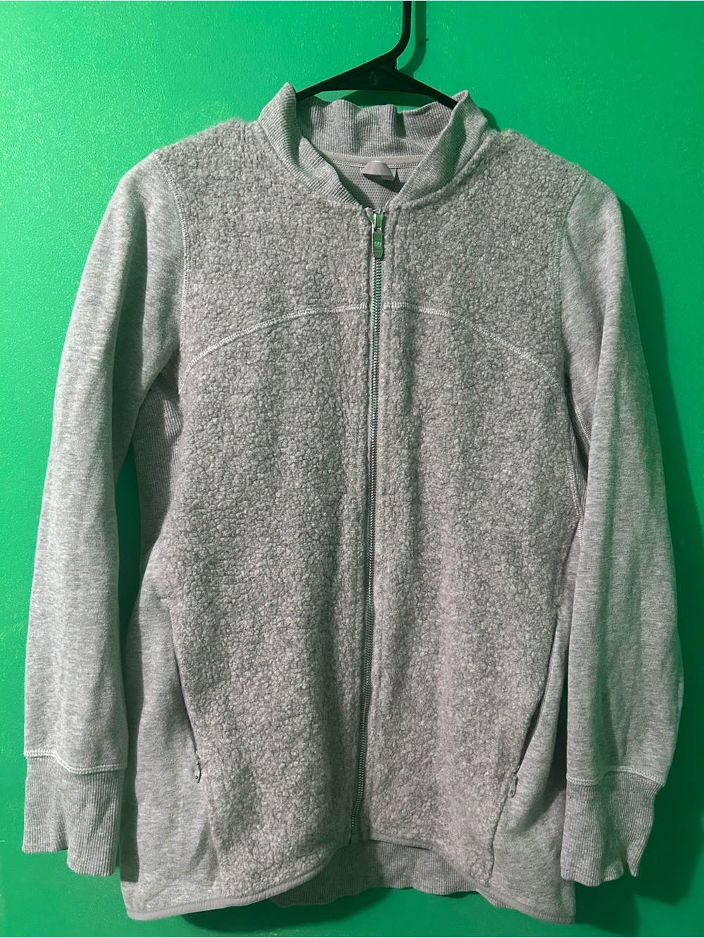 Lululemon stand out Sherpa jacket in heather gray size 6